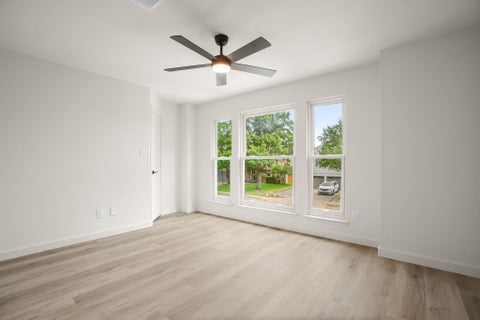 Tiny photo for 7826 Wheel Rim CIR, Austin, TX 78749 (MLS # 1594717)