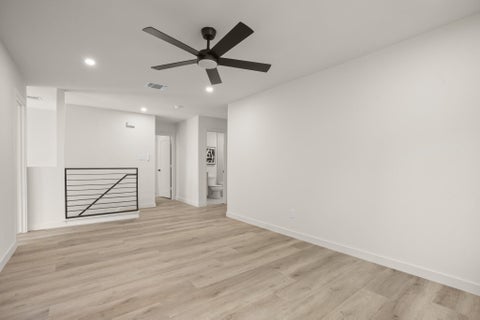 Tiny photo for 7826 Wheel Rim CIR, Austin, TX 78749 (MLS # 1594717)