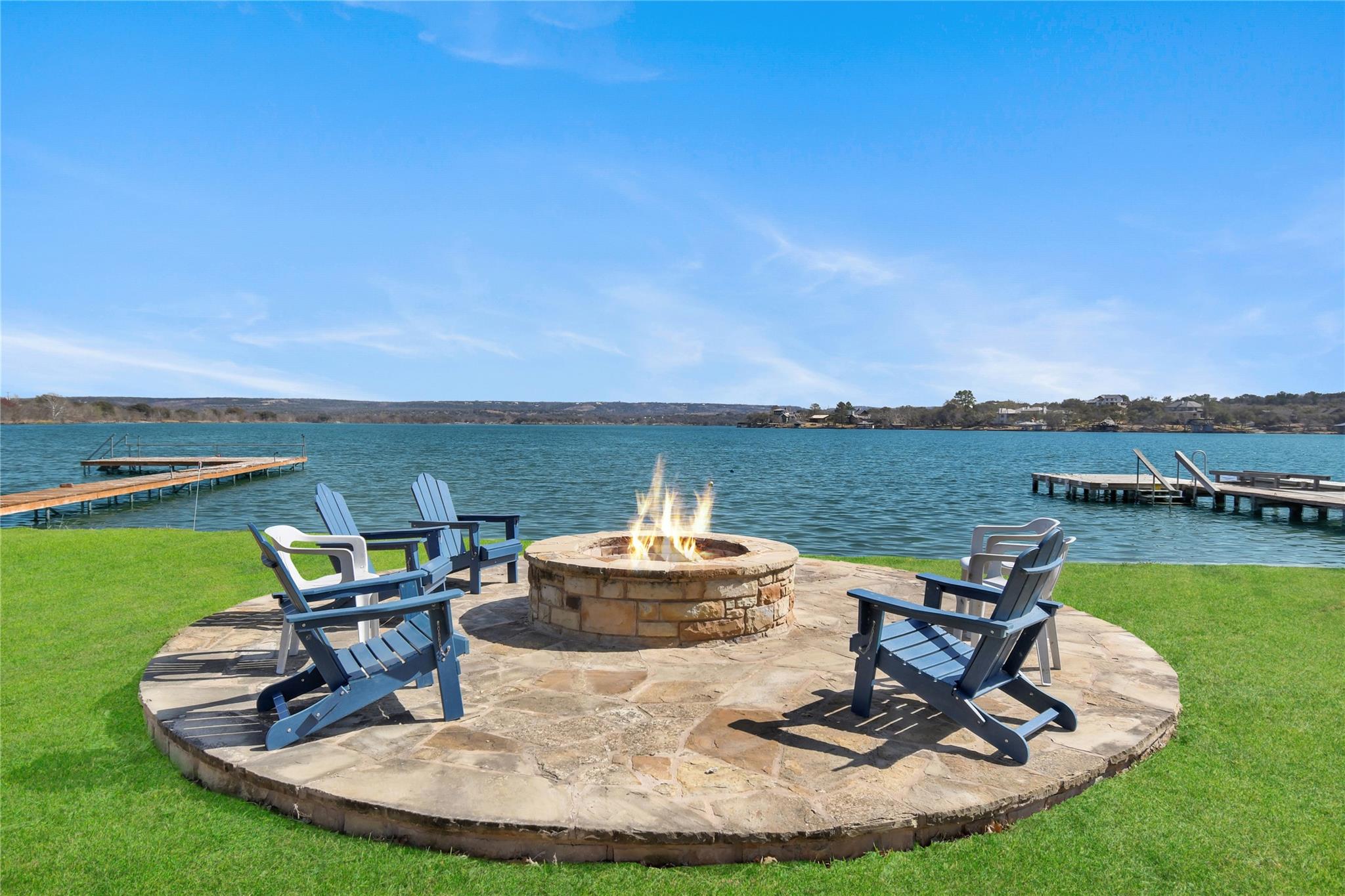 122 Mountain View CIR