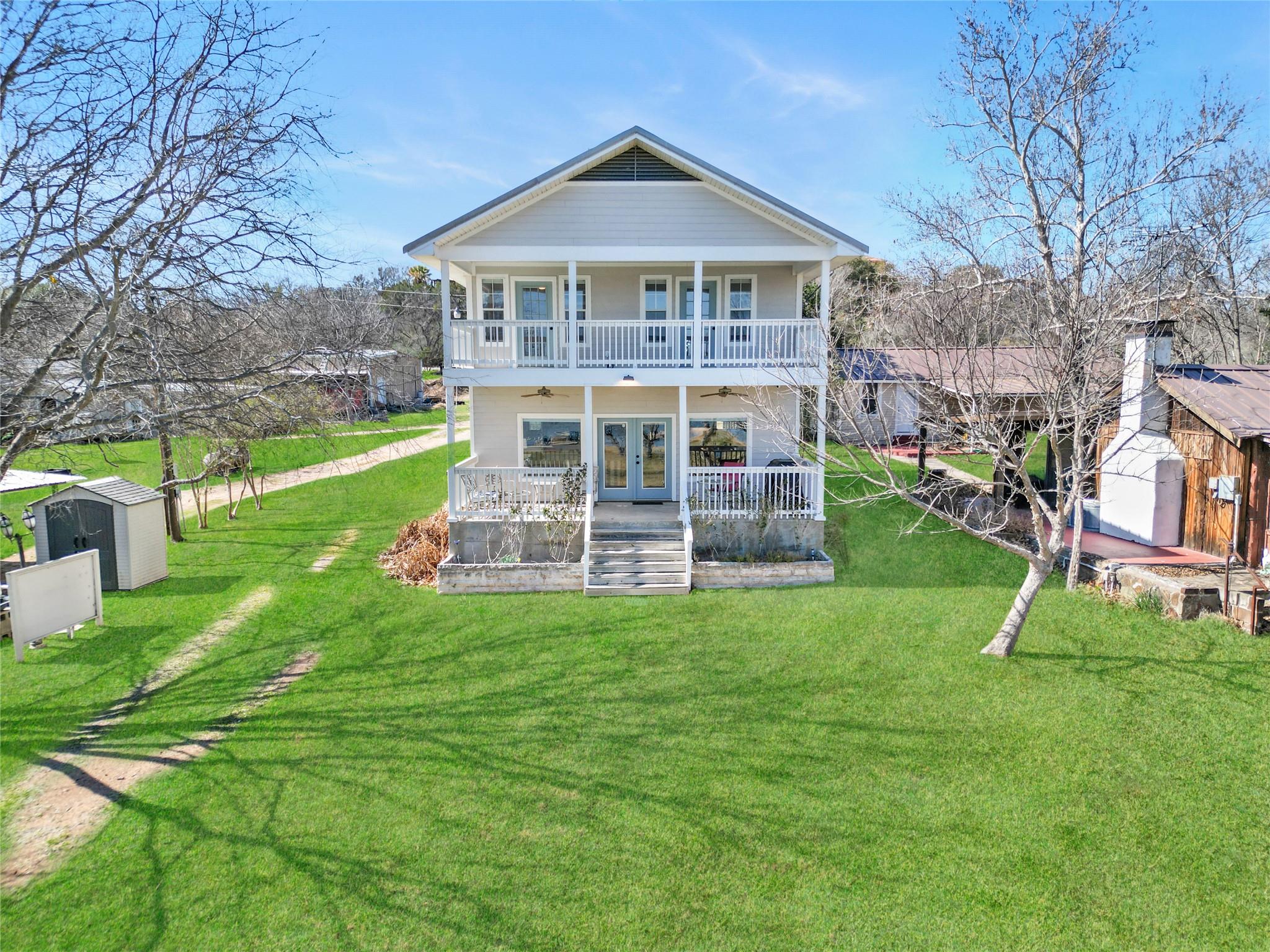 122 Mountain View CIR