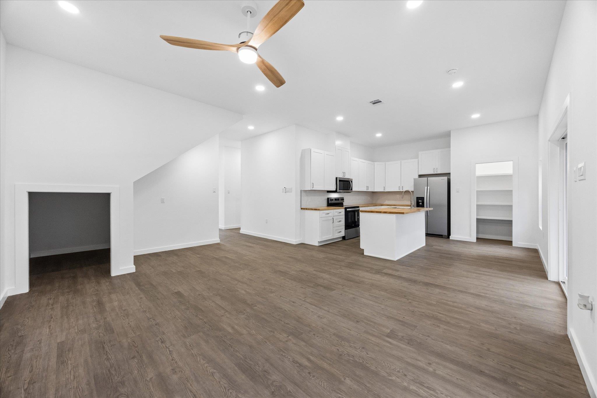 26 Wood Glen DR