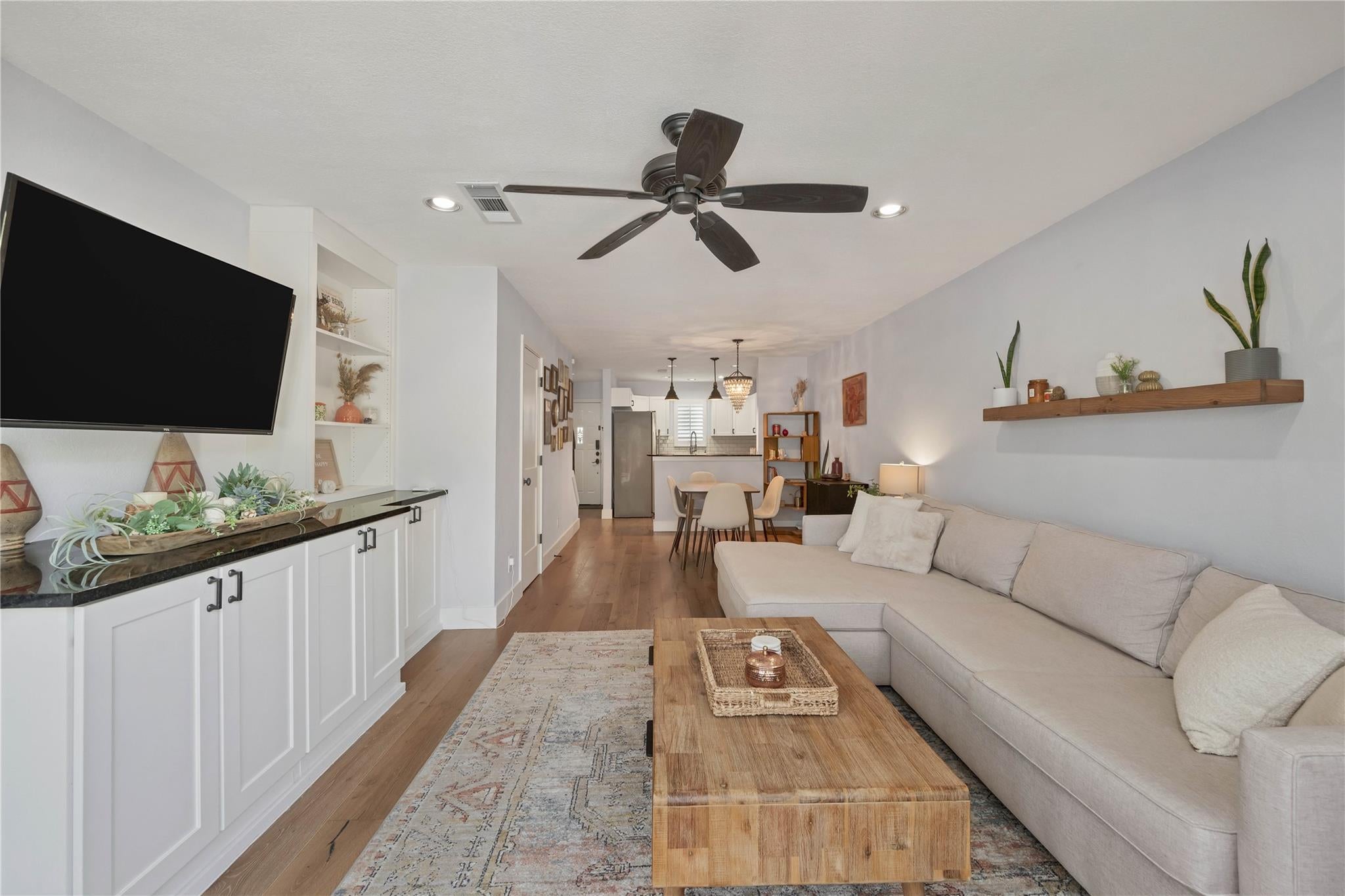 2605 Enfield RD 221