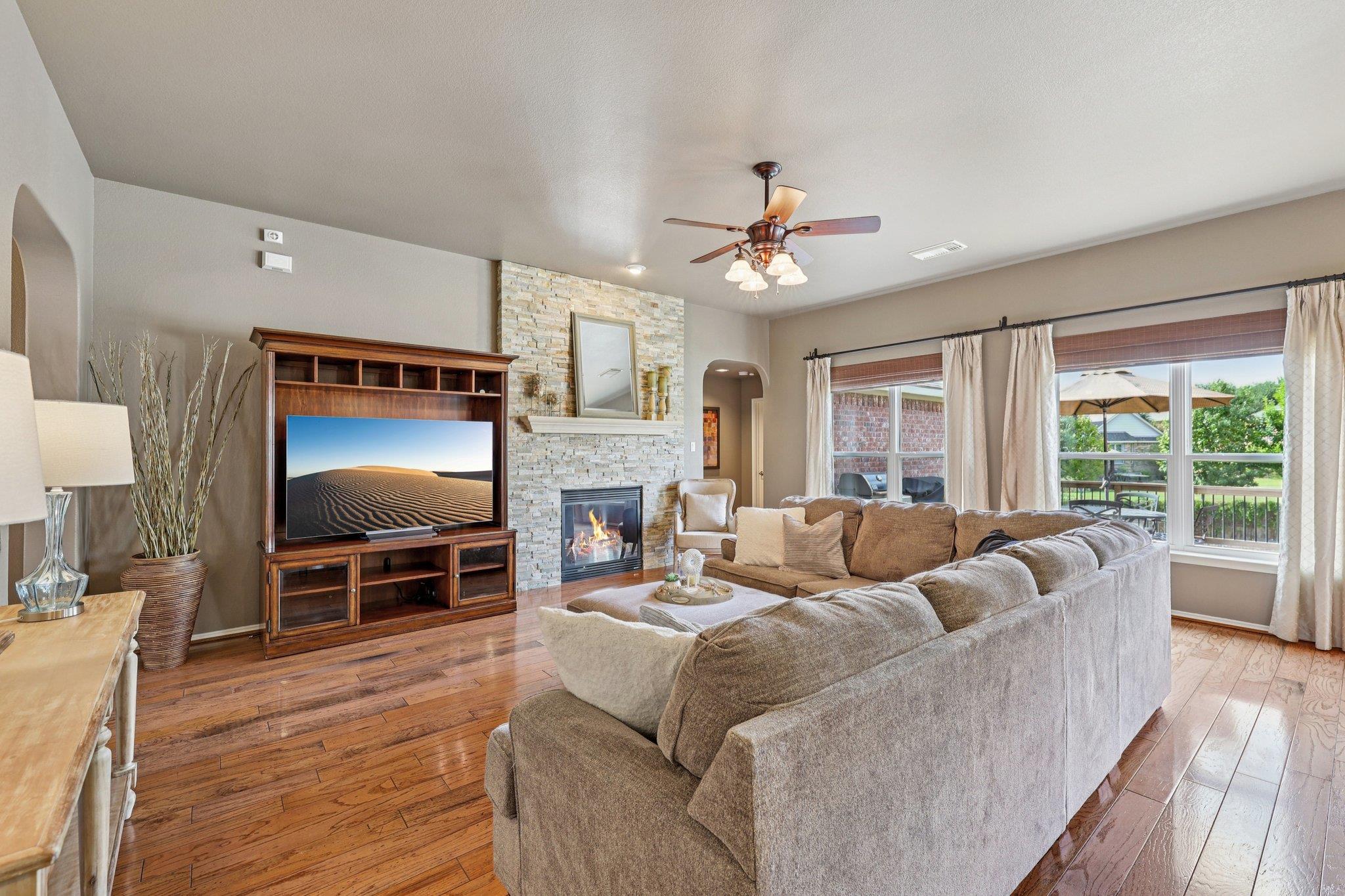 213 Water Oak DR