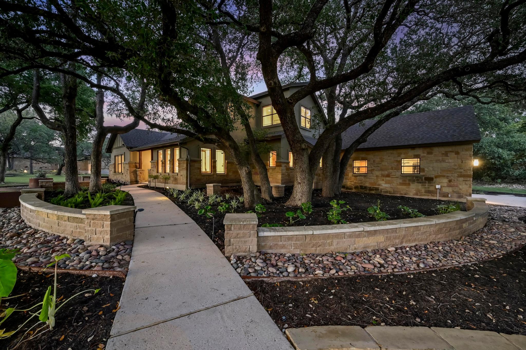 209 Ridge View DR