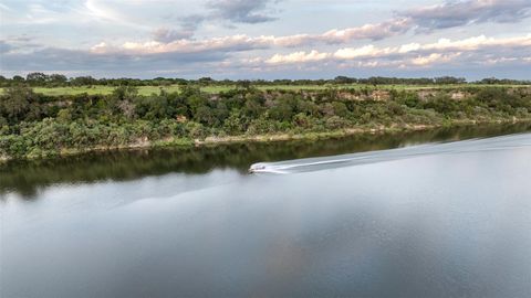 Photo of 1293 Lake Shore DR, Spicewood, TX 78669 (MLS # 2369774)