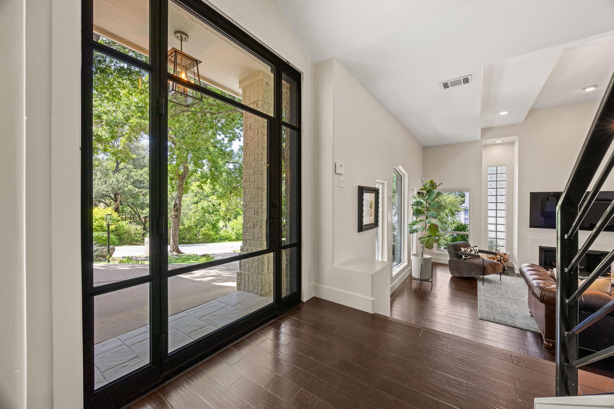 126 Royal Oak LN