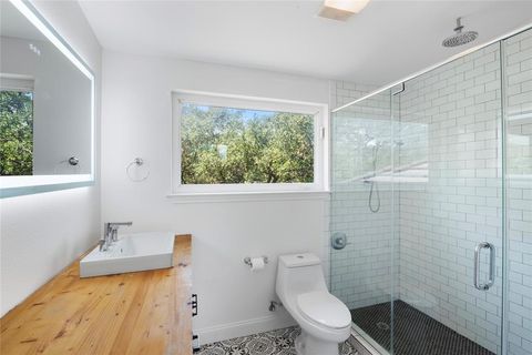 Tiny photo for 720 ROLLING GREEN DR, Lakeway, TX 78734 (MLS # 4462012)