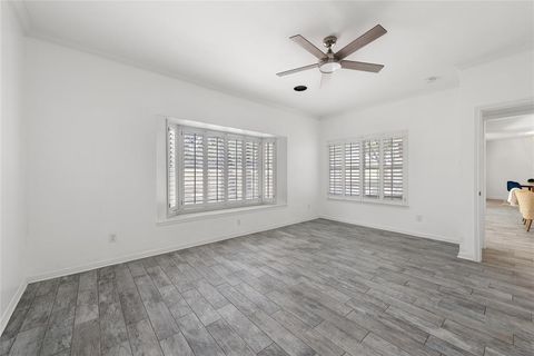 Tiny photo for 720 ROLLING GREEN DR, Lakeway, TX 78734 (MLS # 4462012)