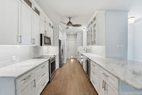 Tiny photo for 28 Tournament WAY, The Hills, TX 78738 (MLS # 9366004)