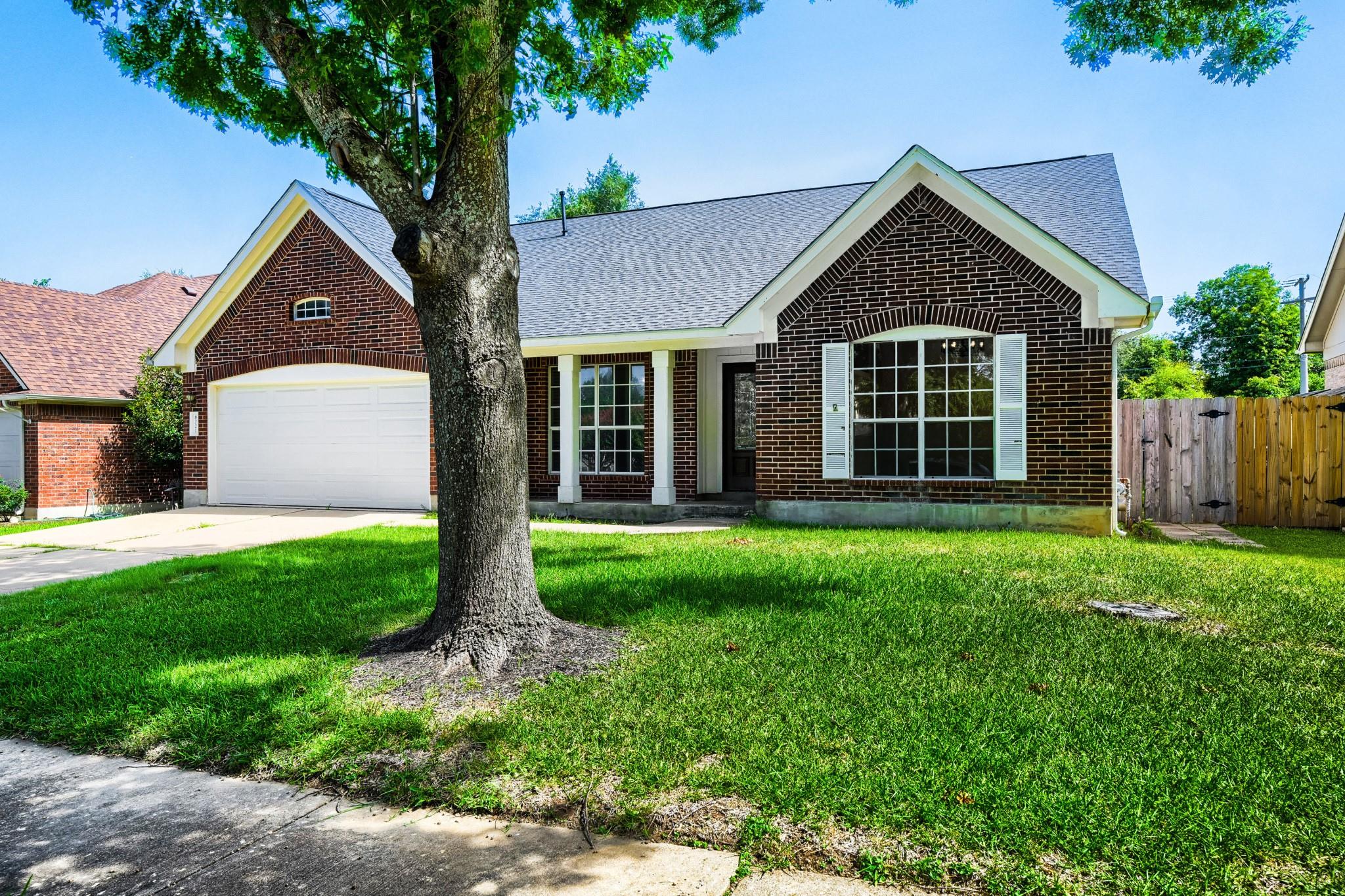 8221 MANX DR