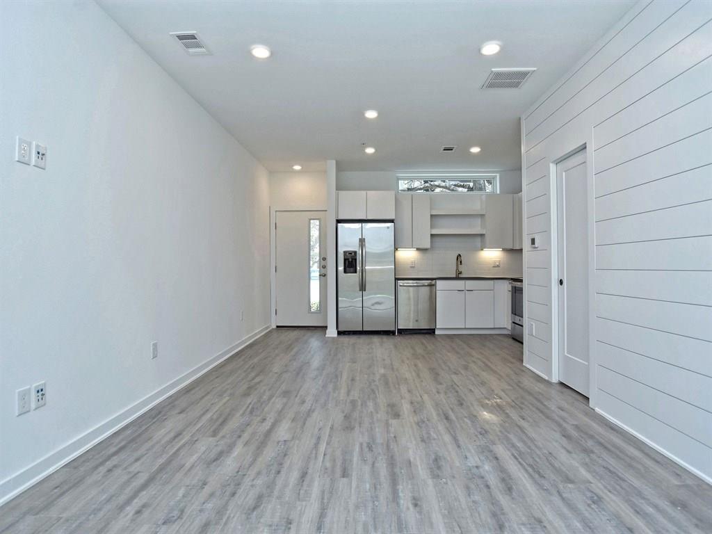 5924 S Congress Ave 85