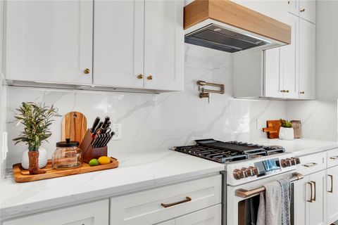 Tiny photo for 1902 Tillotson Ave, Austin, TX 78702 (MLS # 5101464)