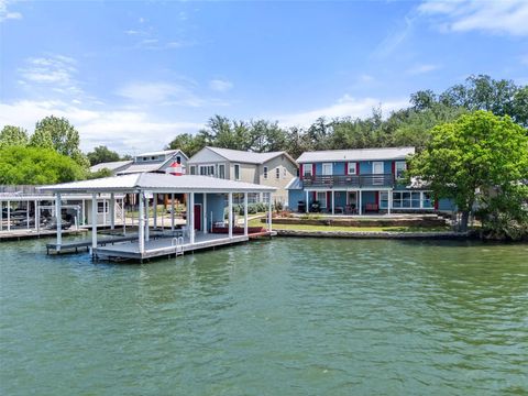 Photo of 324 Granite Shoals LN, Sunrise Beach, TX 78643 (MLS # 5050387)