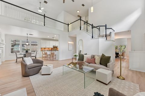 Photo of 3707 Runnels CT, Austin, TX 78732 (MLS # 4232685)