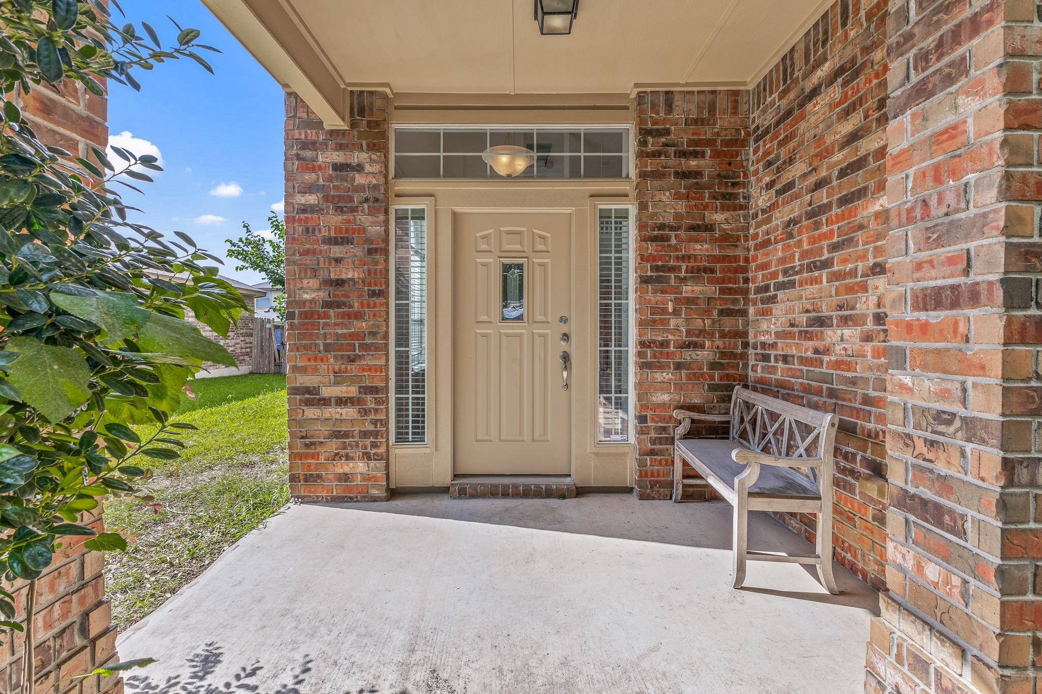 6200 Emilie LN