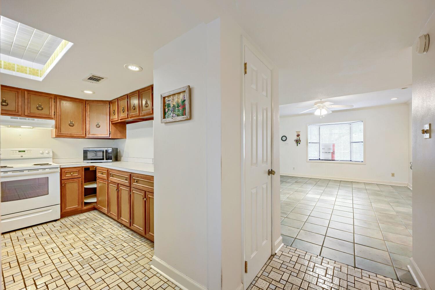 20223 Travis DR 4