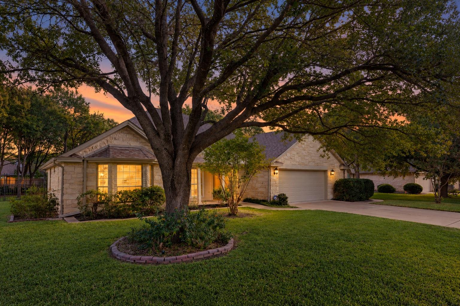 3005 Parker DR