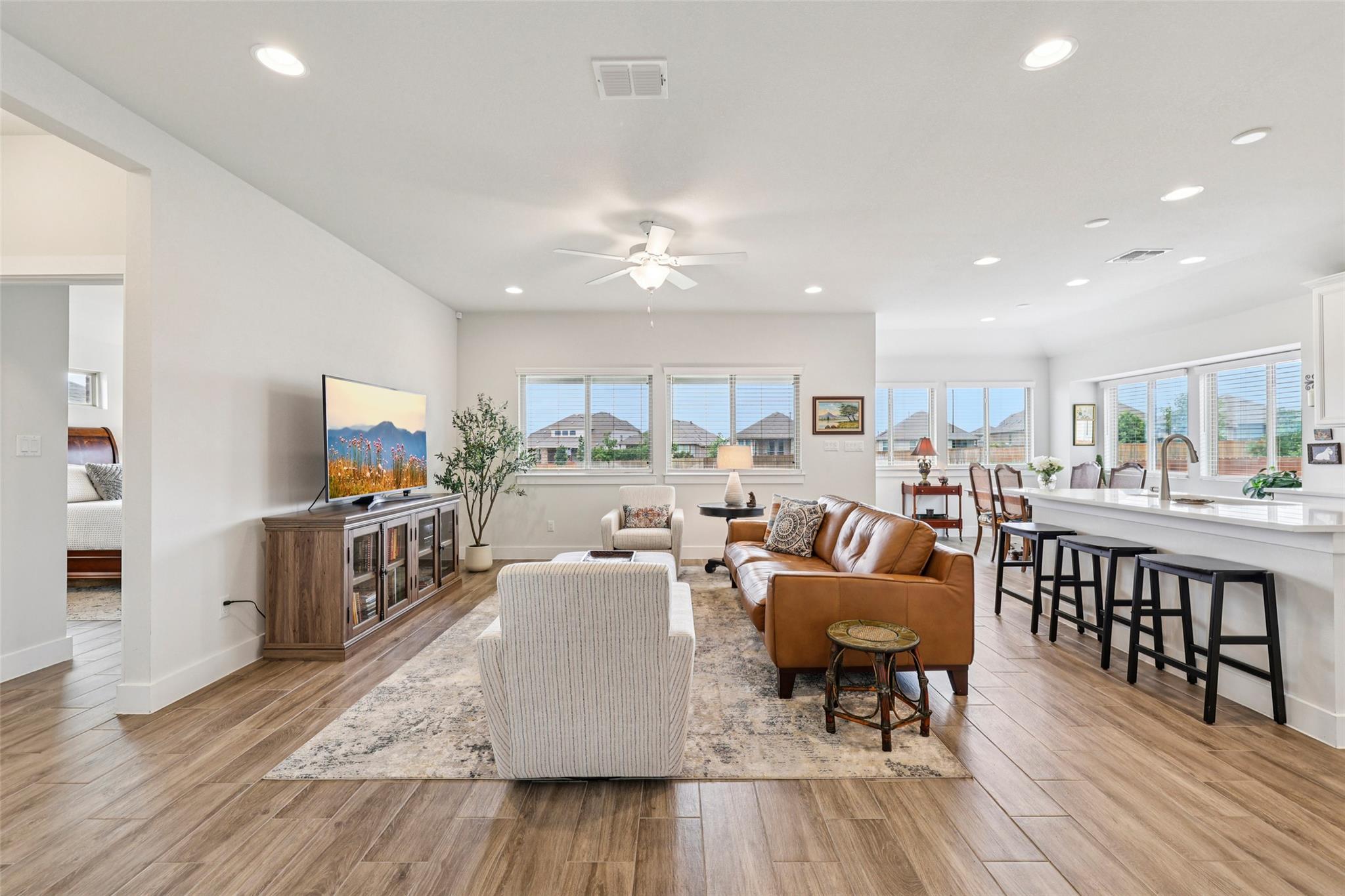 162 Billowing WAY