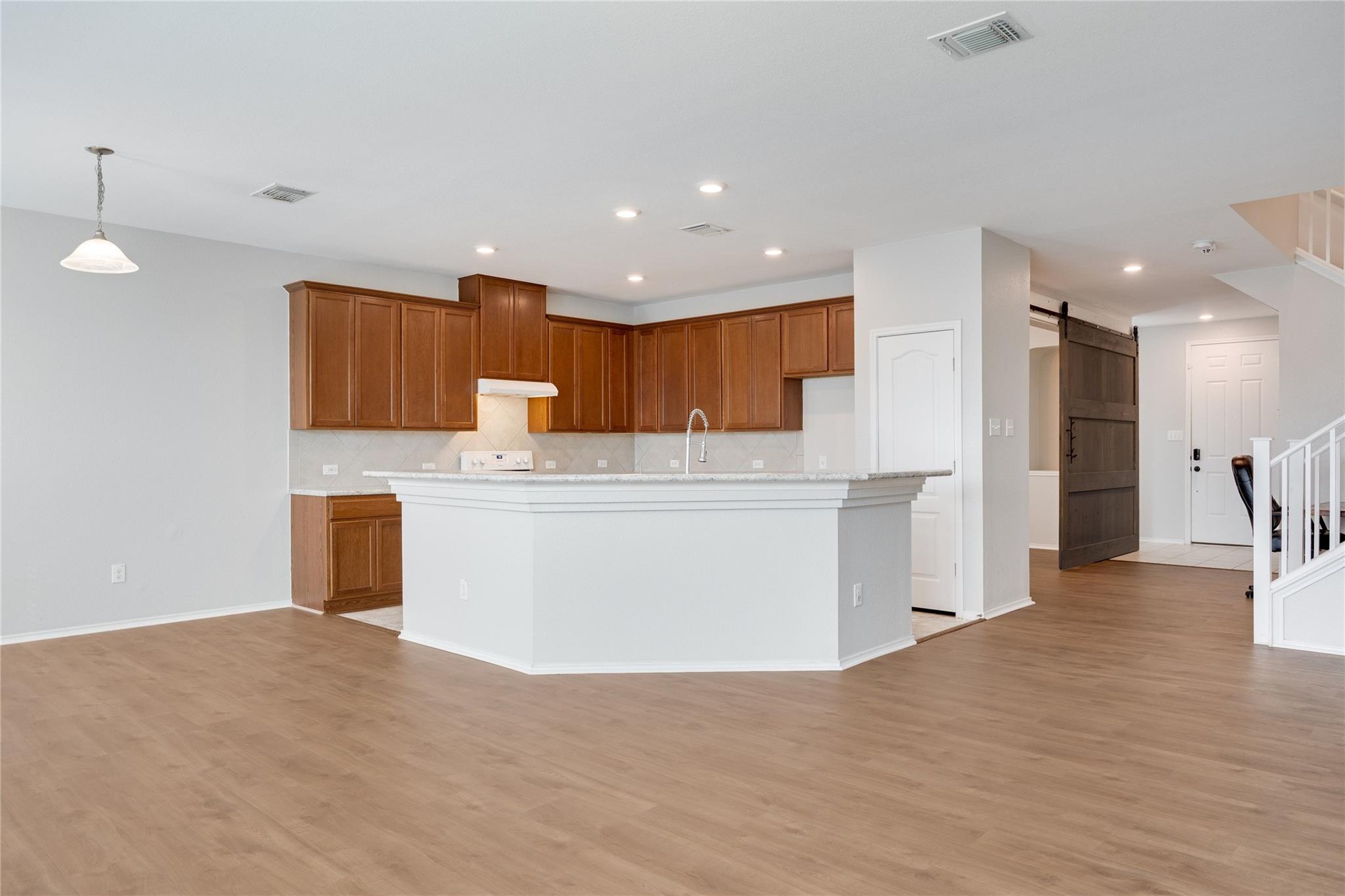 13708 Andrew Johnson ST