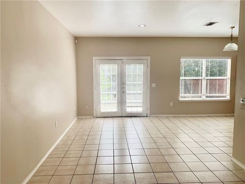 Photo of 1121 Terry DR #B, Austin, TX 78721 (MLS # 5675841)