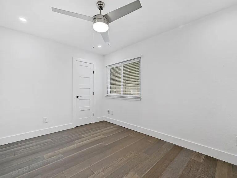 3600 Alexandria DR