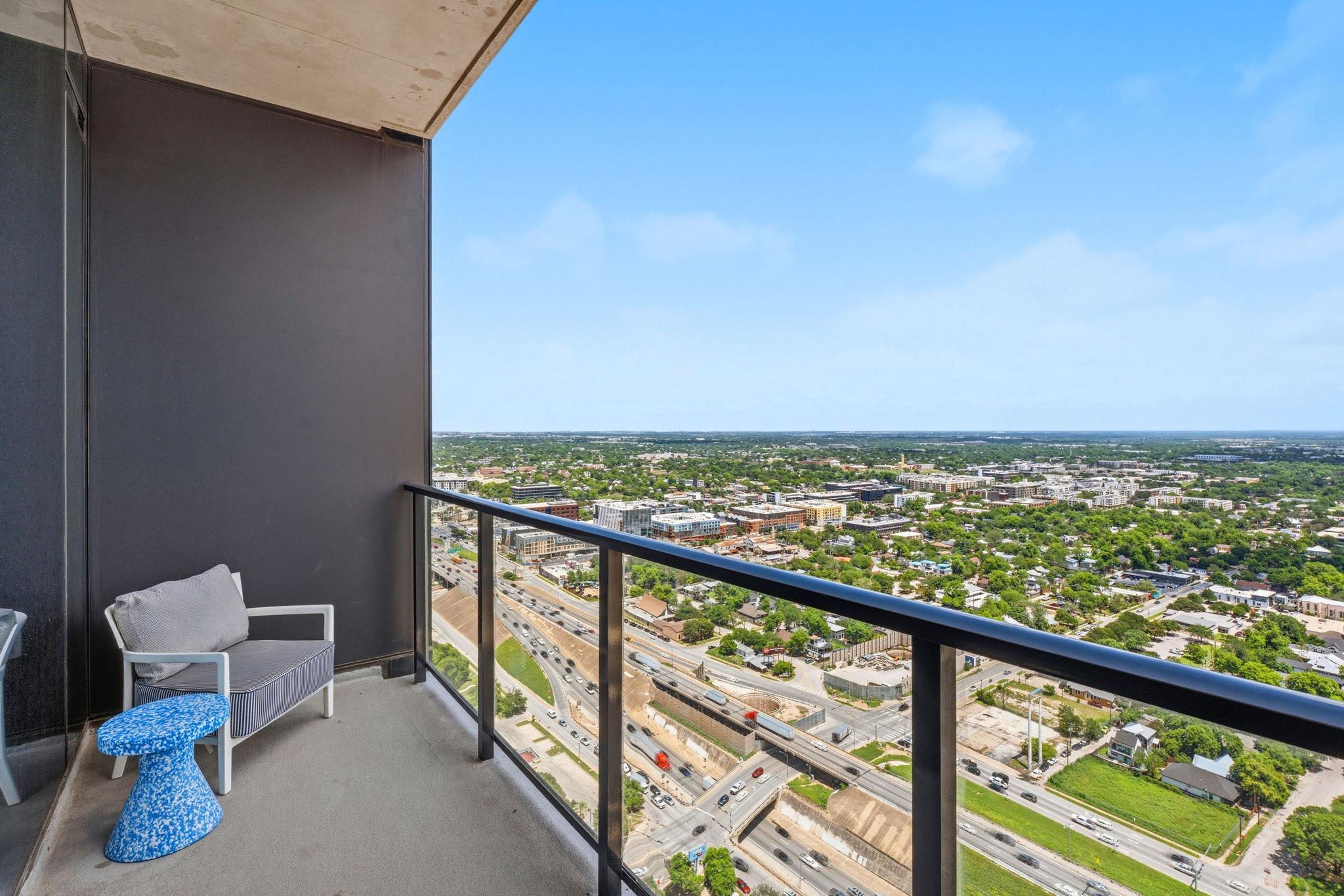610 Davis ST 3508