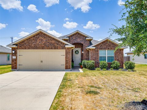 Photo of 130 Sunshine LN, Kyle, TX 78640 (MLS # 5302341)