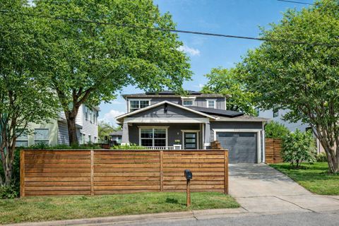 1910 E 10th ST Austin TX 78702