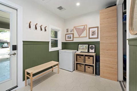Tiny photo for 2503 East Side DR, Austin, TX 78704 (MLS # 5796049)
