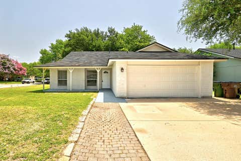 Photo of 1411 Bellmar DR, Round Rock, TX 78664 (MLS # 3908090)