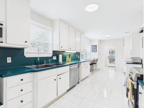 Tiny photo for 1404 Lance WAY, Austin, TX 78758 (MLS # 8213127)