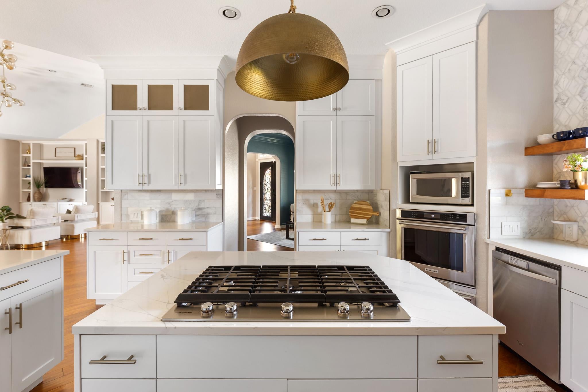 100 Dovetail LN photo 12