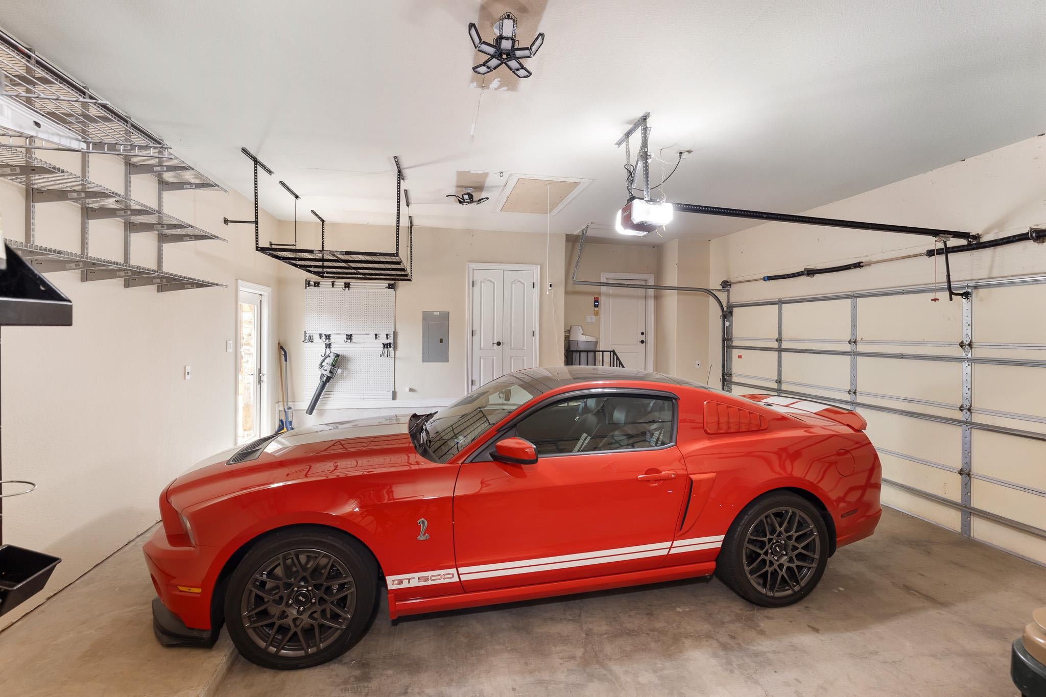100 Dovetail LN photo 30