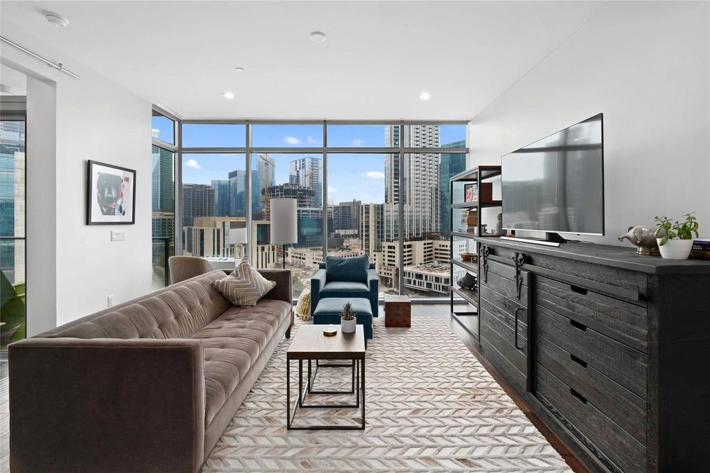 Photo of 501 West Ave #1403, Austin, TX 78701 (MLS # 6031748)