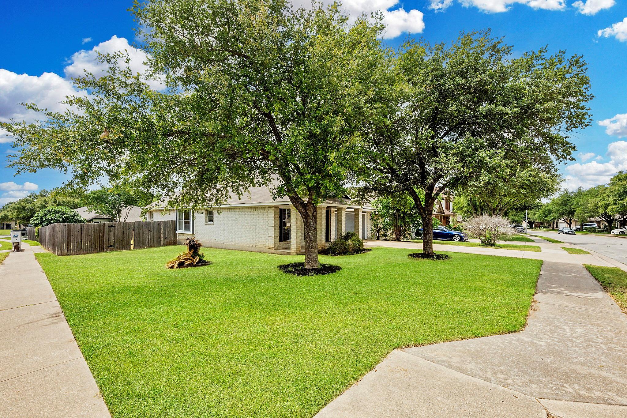 17249 Sandwick DR