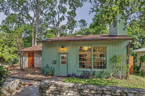 Photo of 3302 Cherrywood RD, Austin, TX 78722 (MLS # 6704021)