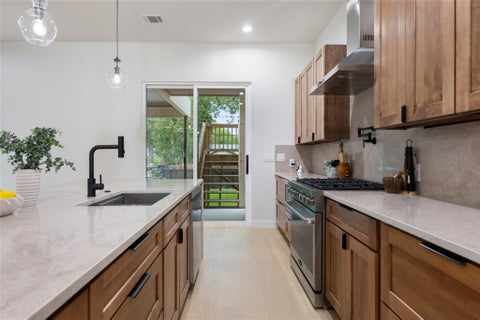 Tiny photo for 4324 Airport BLVD #B, Austin, TX 78722 (MLS # 2619777)