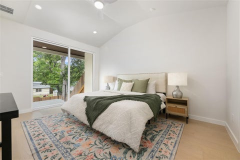 Tiny photo for 4324 Airport BLVD #B, Austin, TX 78722 (MLS # 2619777)