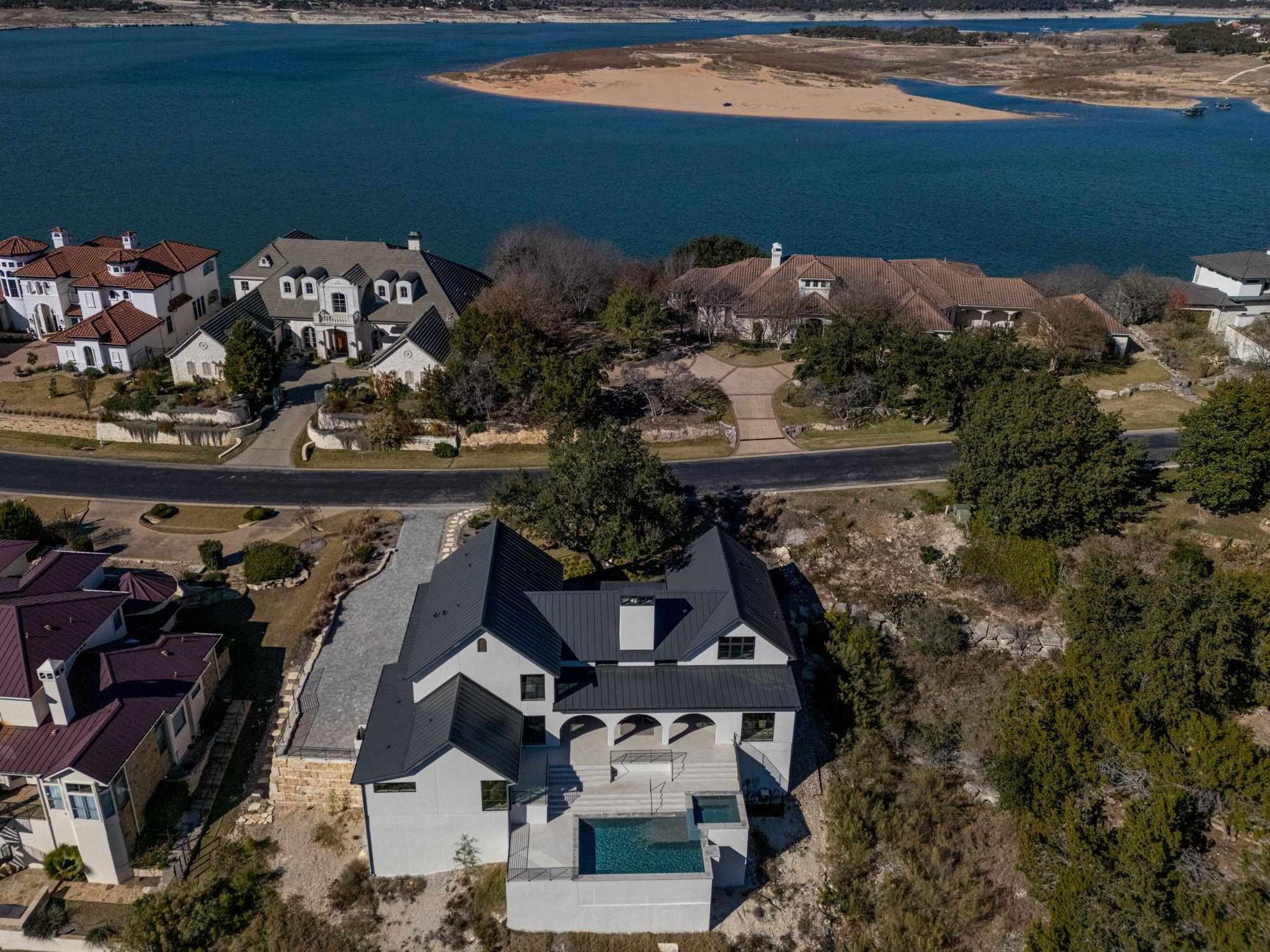 24 Water Front Ave