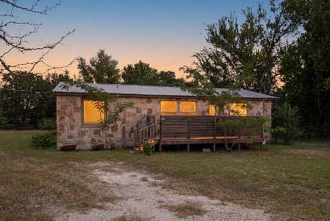 Photo of 513 Fm 2336, Bastrop, TX 78602 (MLS # 8097591)
