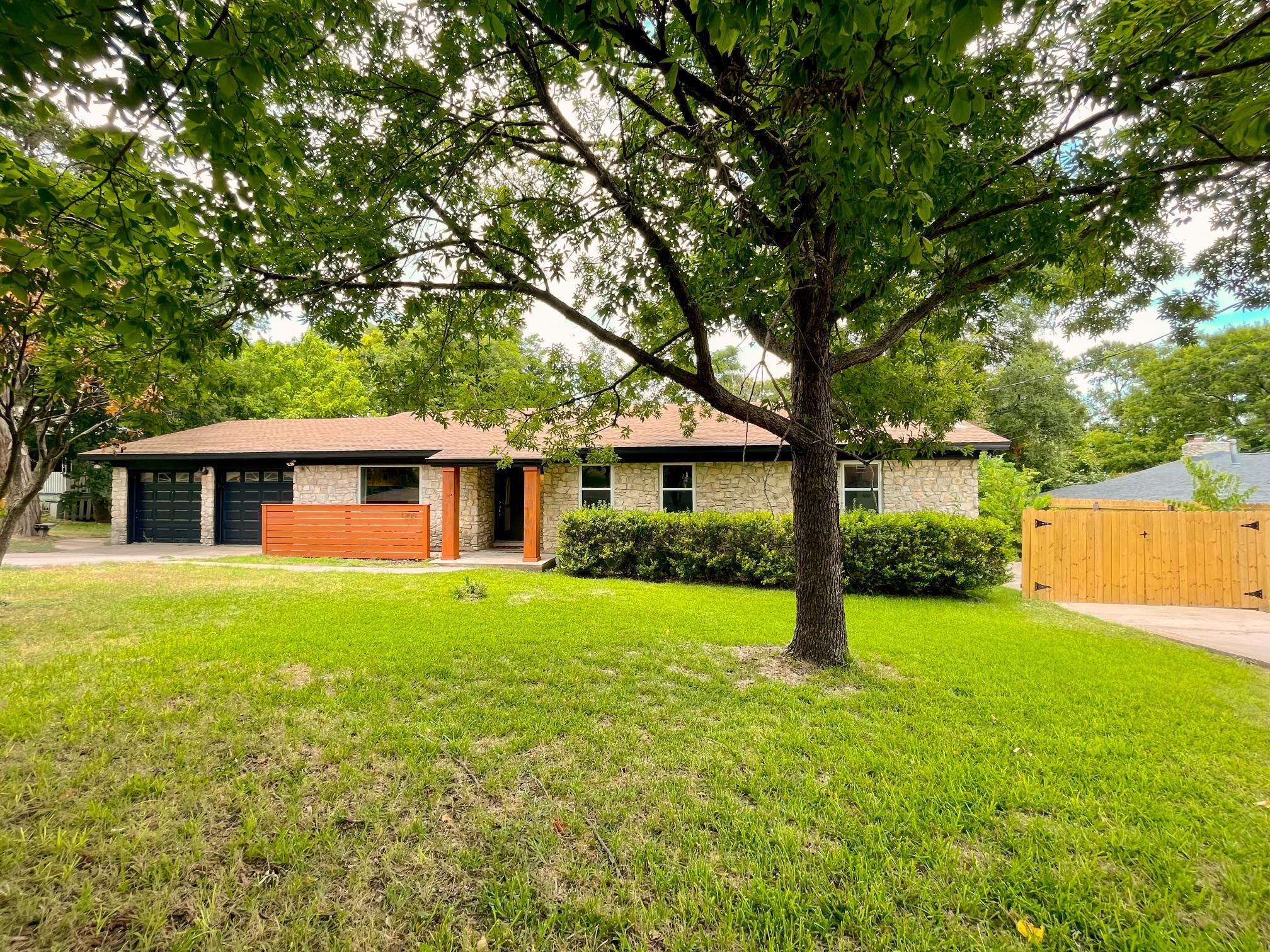 Photo 1 of 27 — 1200 Somerset Ave, Austin, TX 78753