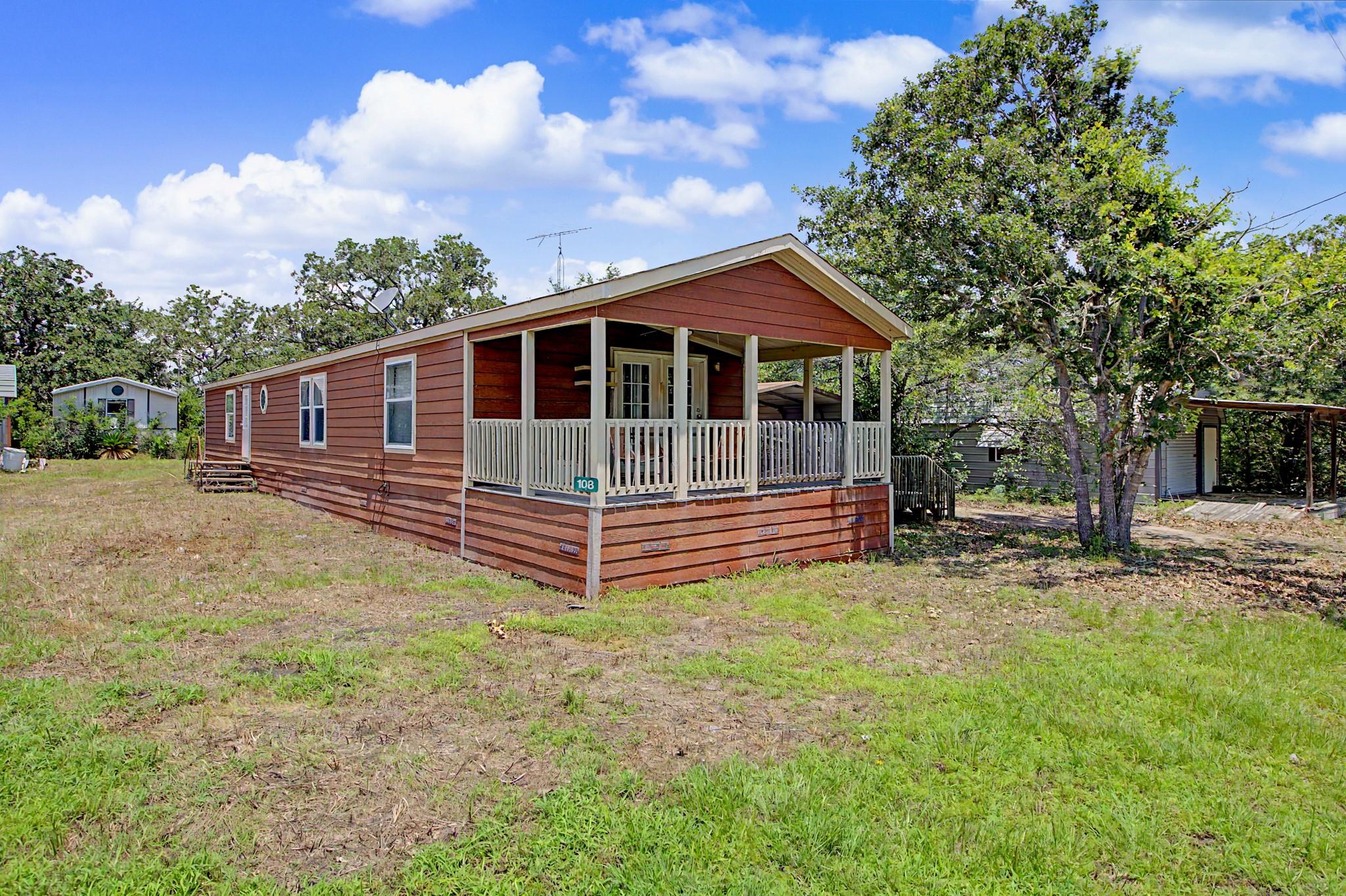 108 Moss Oak CIR