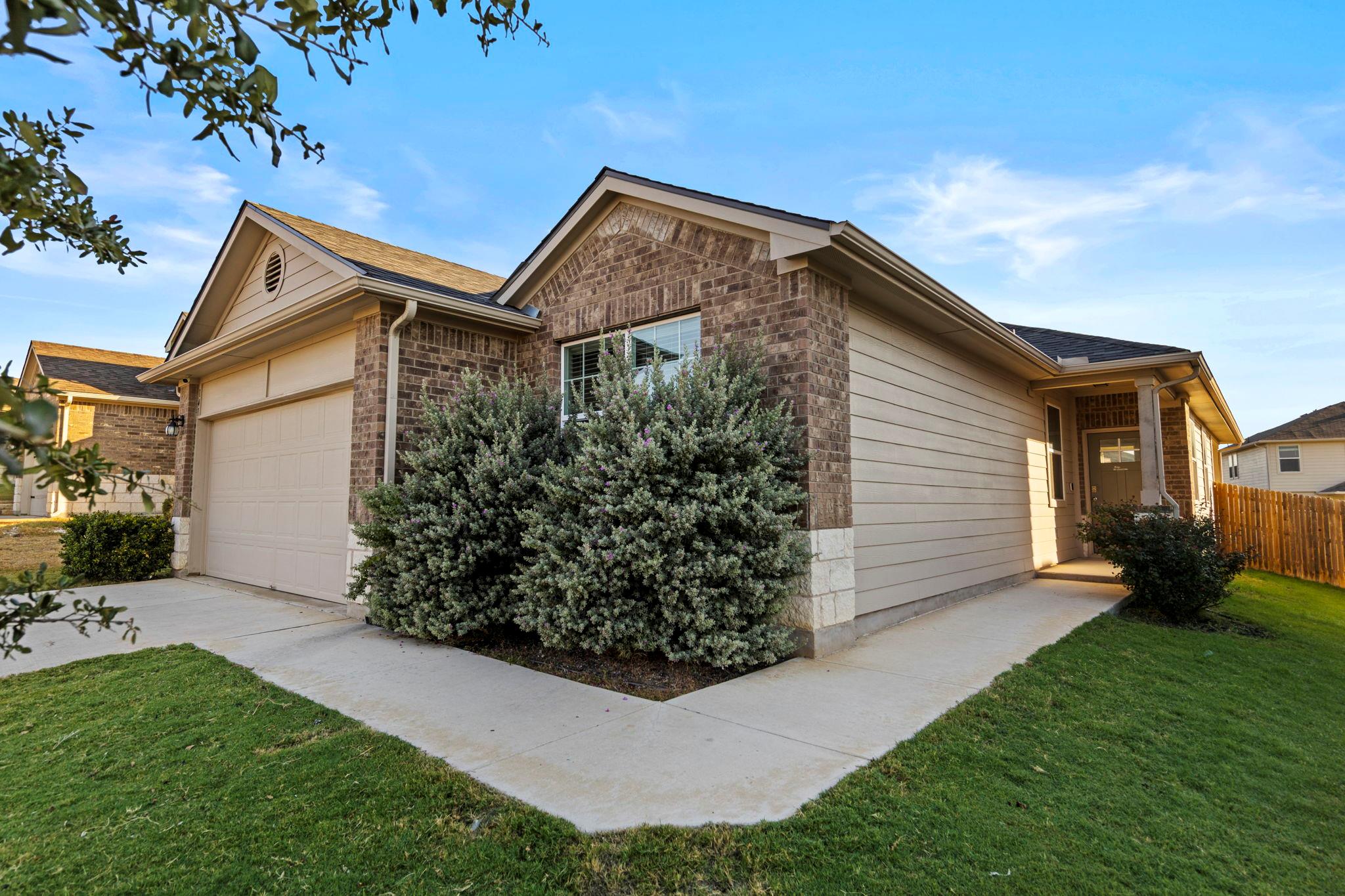 141 Fair Anne DR