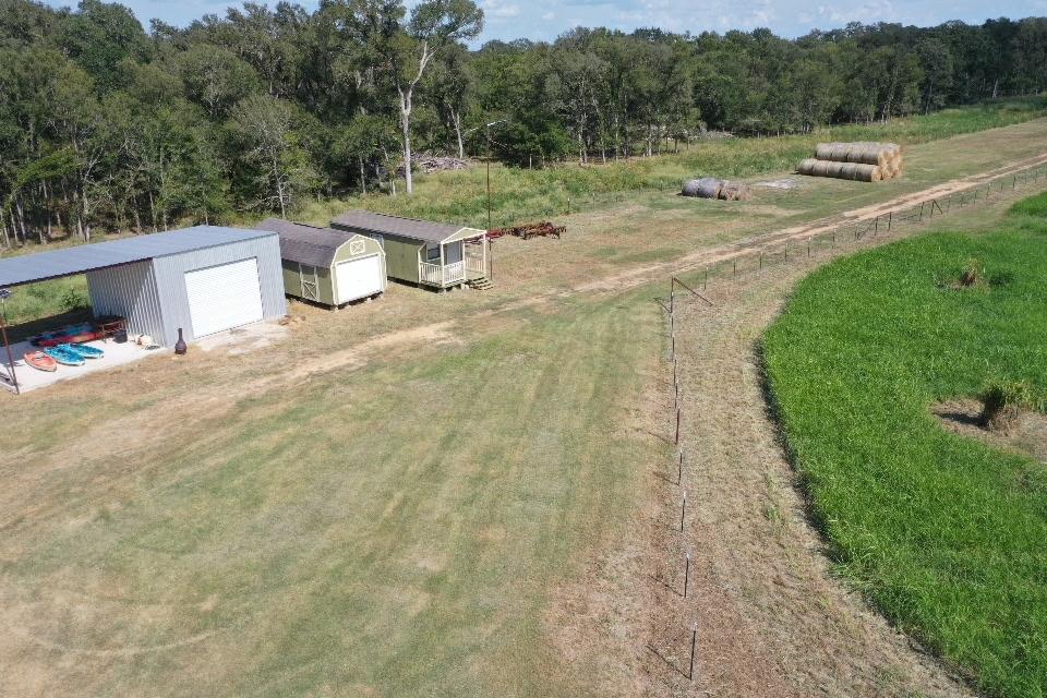 4960 N Fm 908