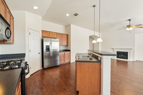 Tiny photo for 1401 Muddy Waters DR, Pflugerville, TX 78660 (MLS # 9837288)