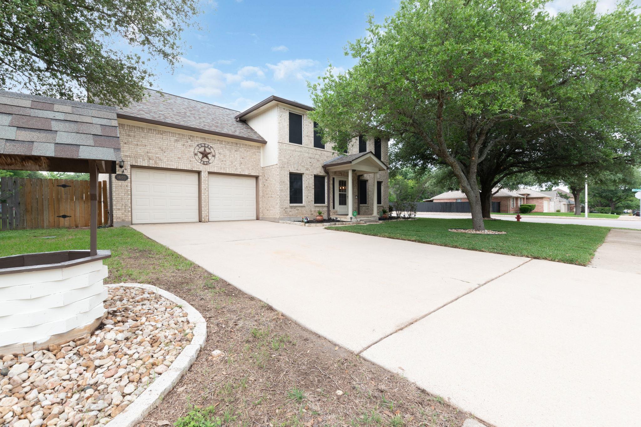1809 Woodland DR