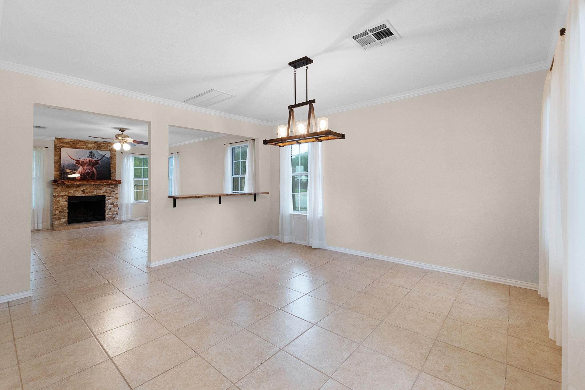 1809 Woodland DR