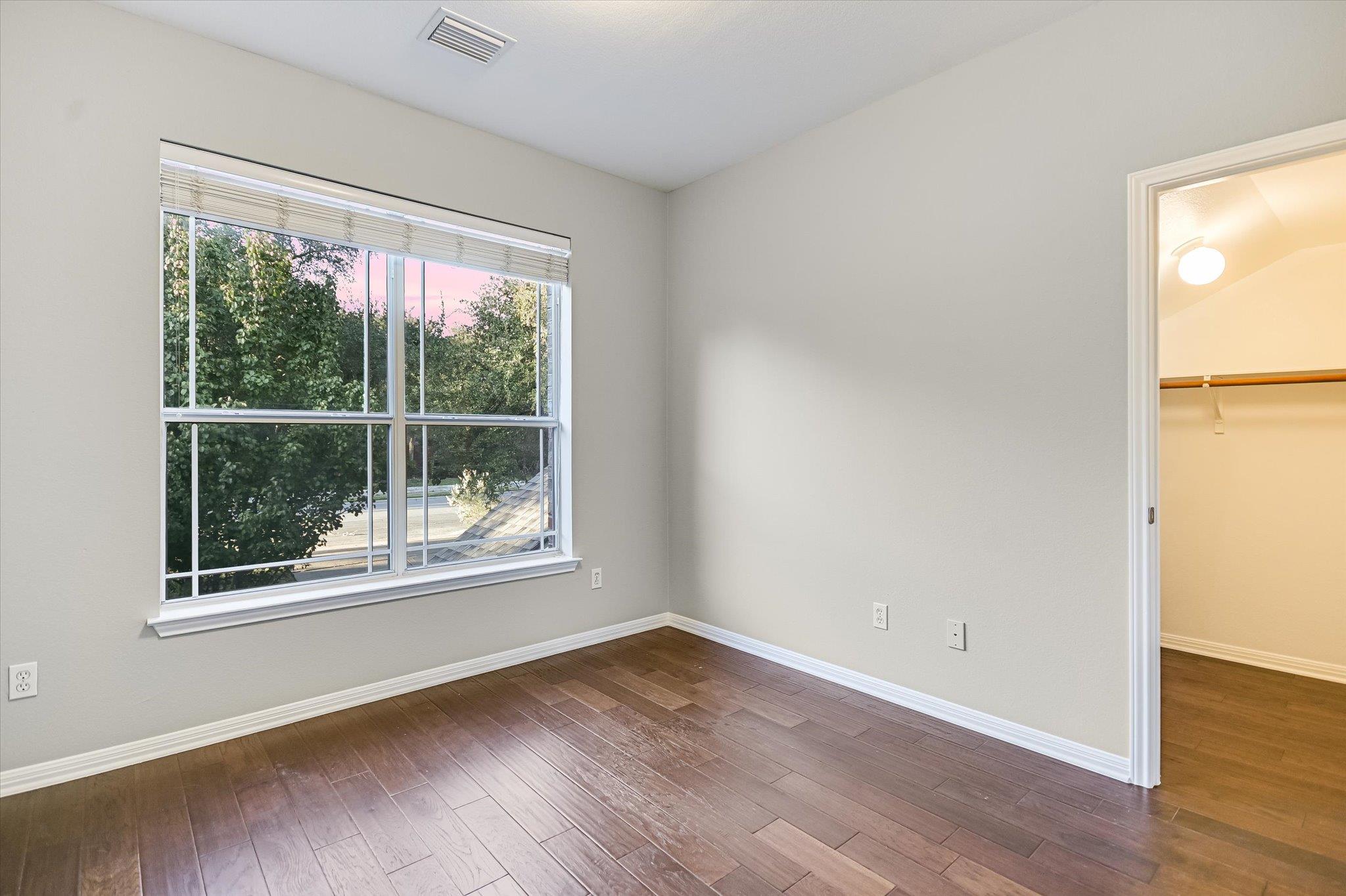 Austin, Texas 78739, United States, 5 Bedrooms Bedrooms, ,3 BathroomsBathrooms,Residential,Active,245135