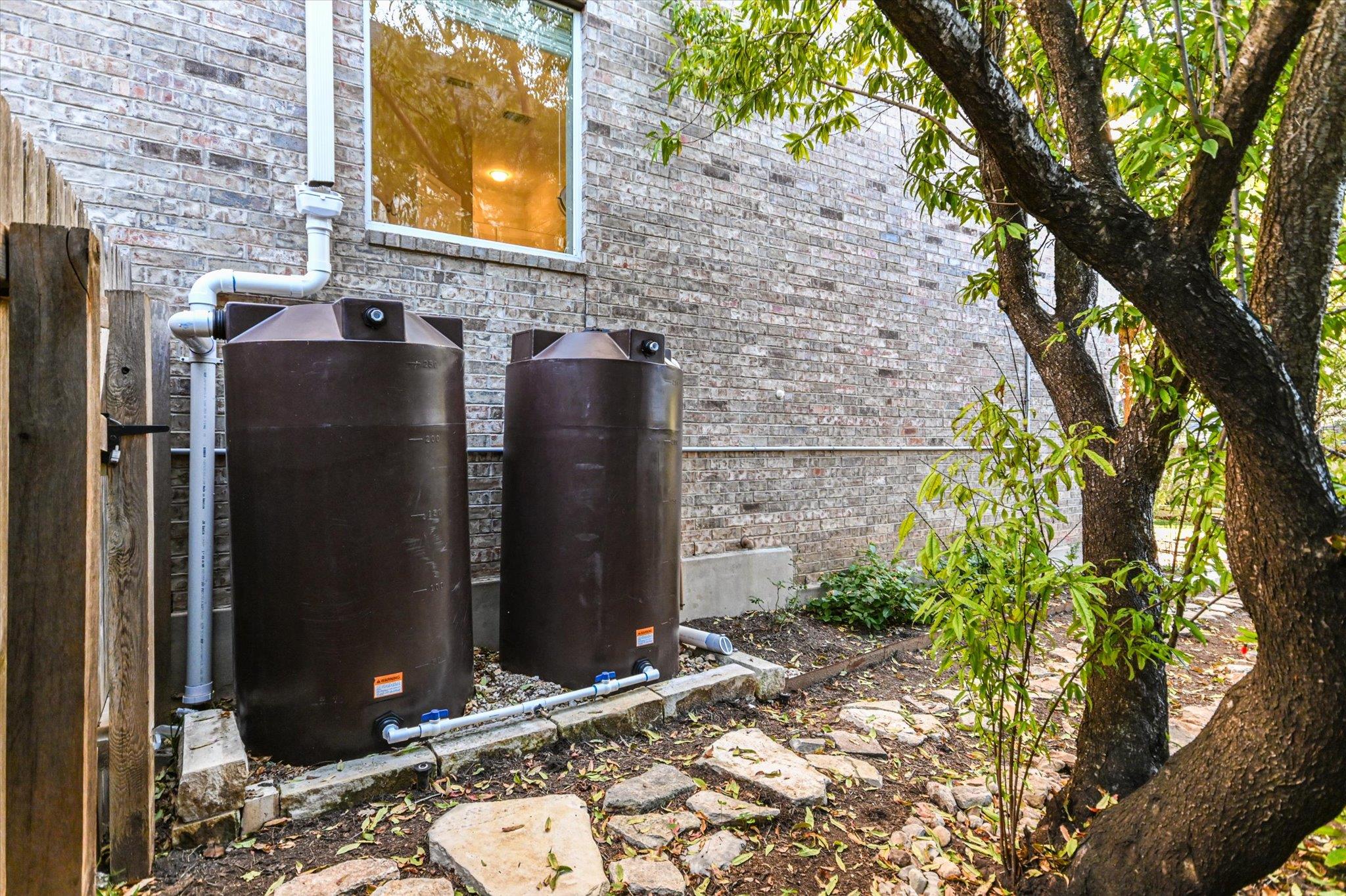 Austin, Texas 78739, United States, 5 Bedrooms Bedrooms, ,3 BathroomsBathrooms,Residential,Active,245135