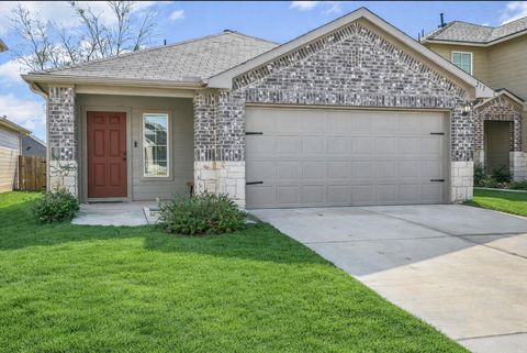 232 Euclid LN Kyle TX 78640